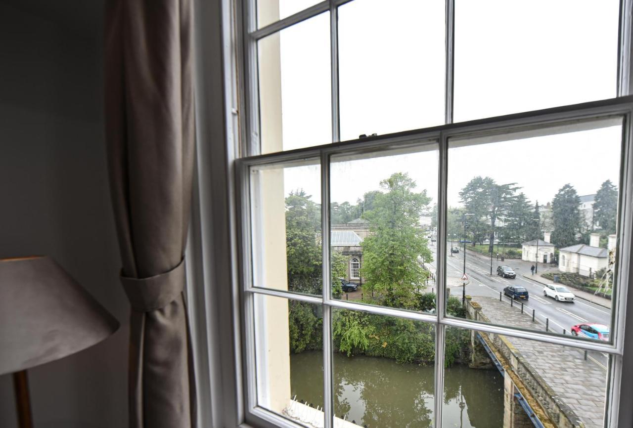 Victoria Colonnade Aparthotel Leamington Exteriér fotografie